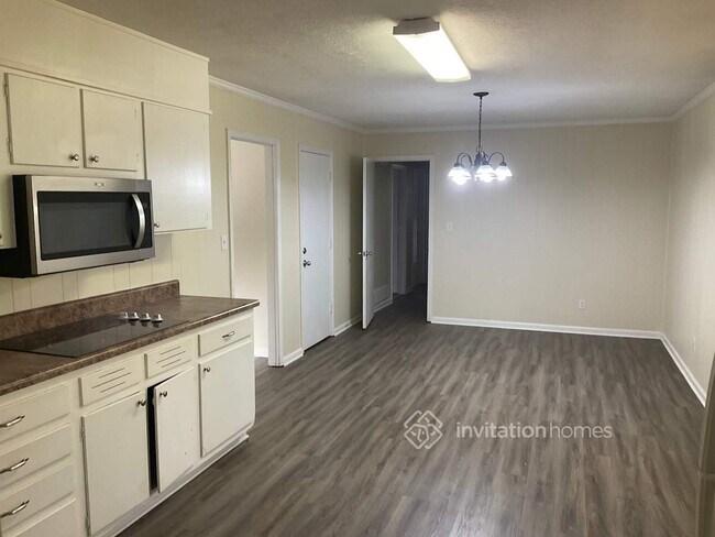 Photo - 2926 Pine Hill Dr