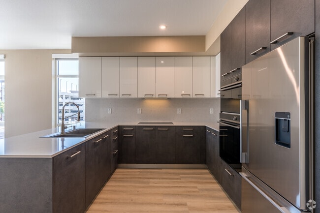 2BR, 2BA - 1,160SF - Kitchen