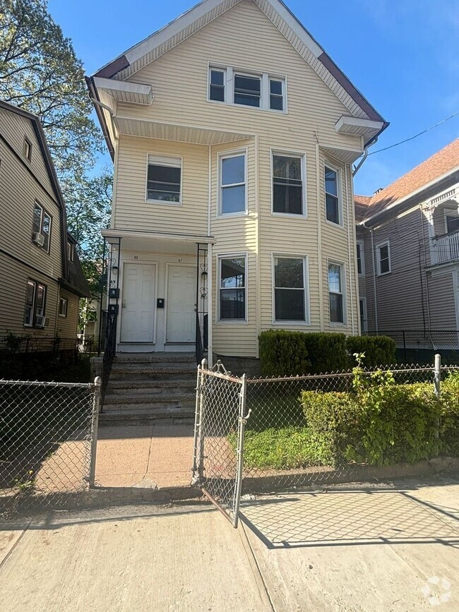Building Photo - 67 Derby Ave Unit 3 Rental