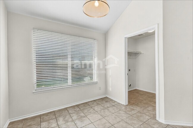 Photo - 14056 Wrangler Way