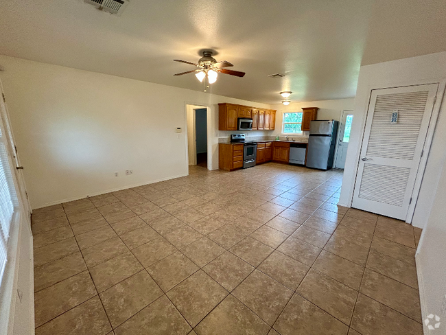 Building Photo - 63021 E 285 Ct Unit A Rental