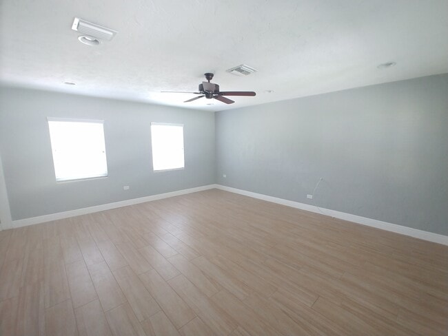 Photo - 608 SE 30th Ave