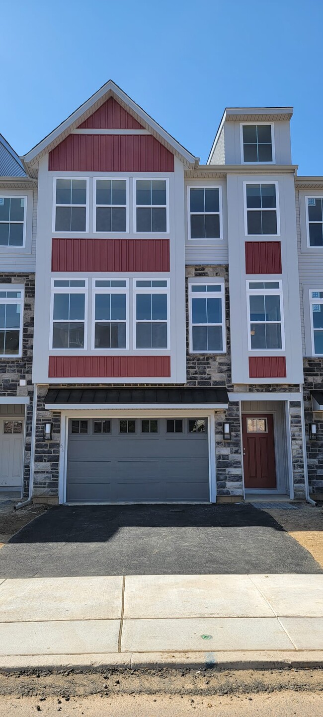 Photo - 66 Independence Ct Townhome