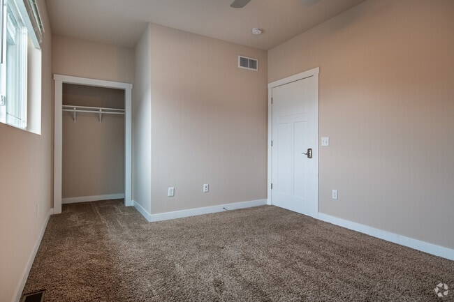 5BR, 2BA