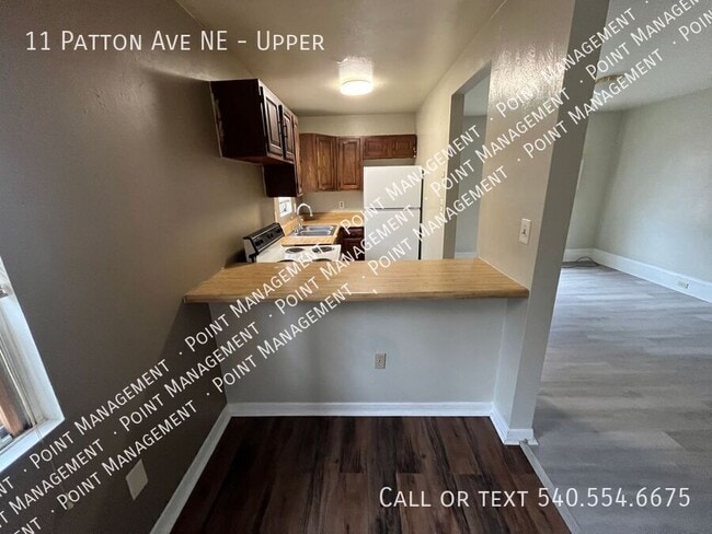 Photo - 11 Patton Ave NE Unit Upper