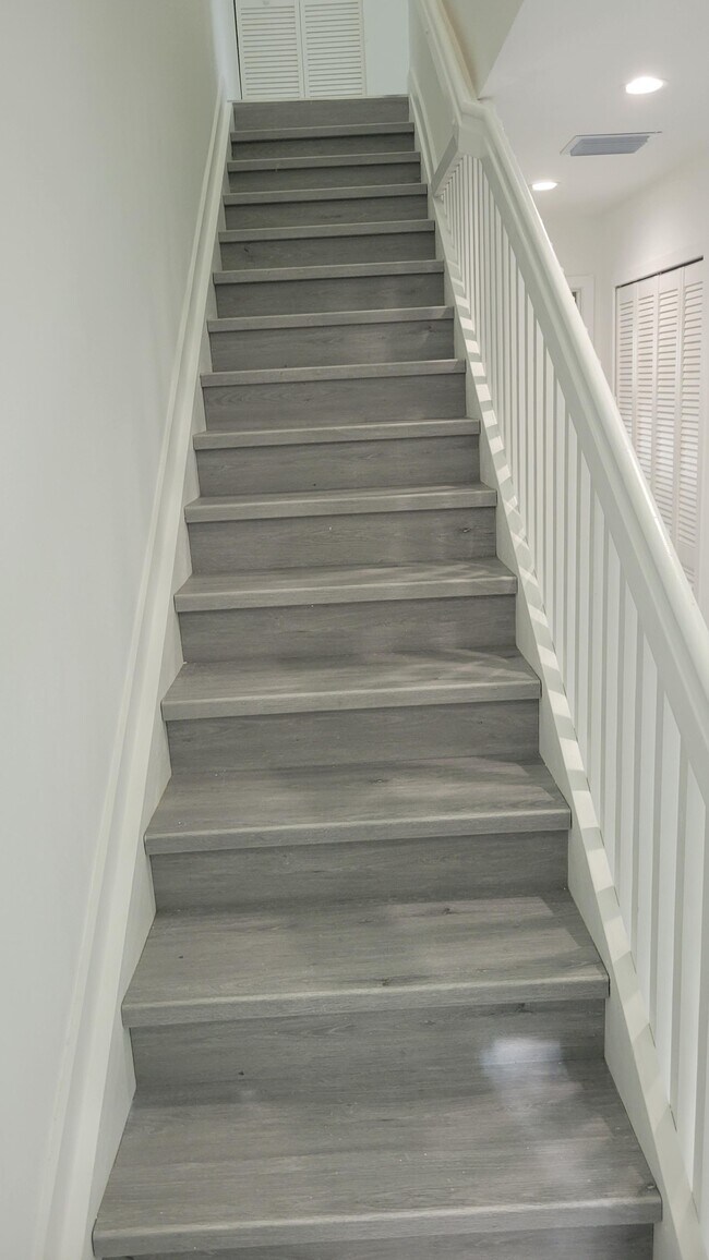 Photo - 1847 NW 70th St