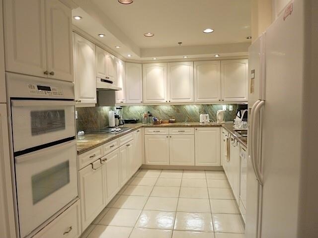 Photo - 201 Crandon Blvd Unit 1027
