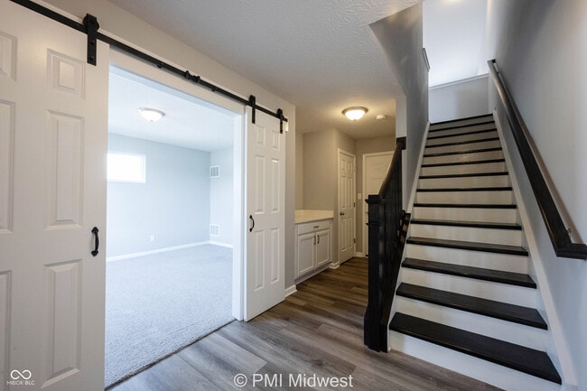 Photo - 2952 W New York St