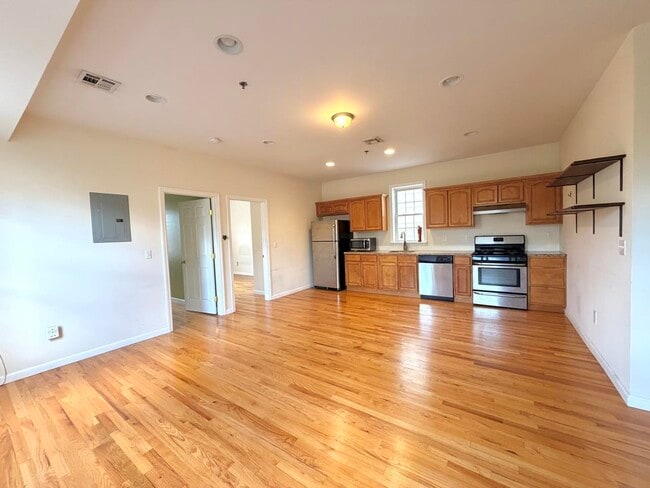 Photo - 687 Avenue A Unit #201