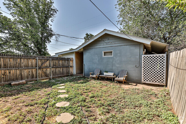 Building Photo - 1909 23rd St Rental