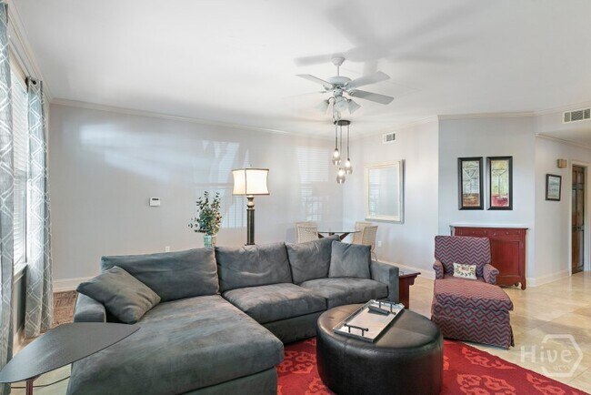 Photo - 430 E Oglethorpe Ave