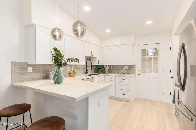 Photo - 3505 E Campbell Ave Unidad 17