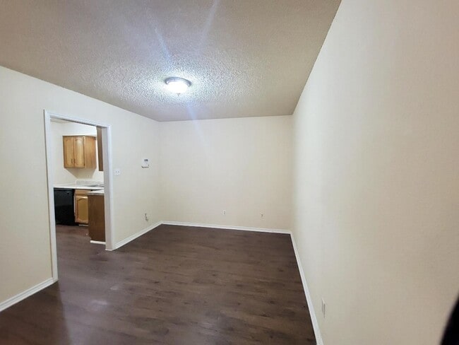 Photo - 1714 Magnolia Ln
