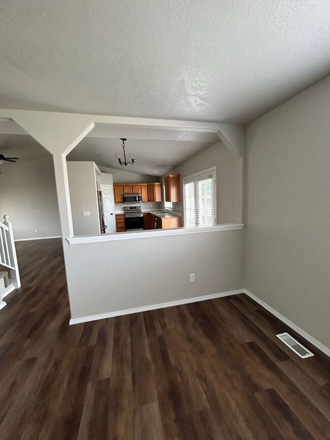 830 W Sheridan Ave