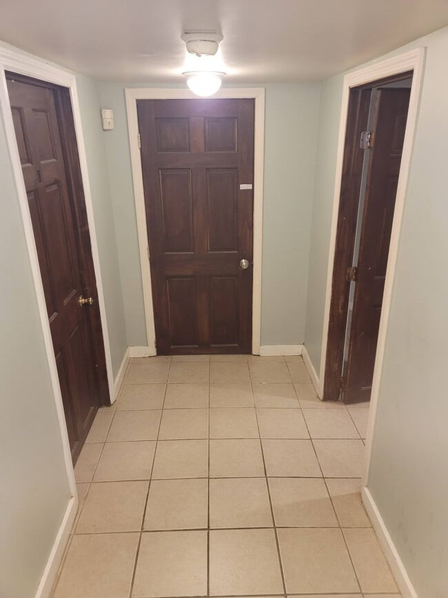 Photo - 319 E 18th Ave