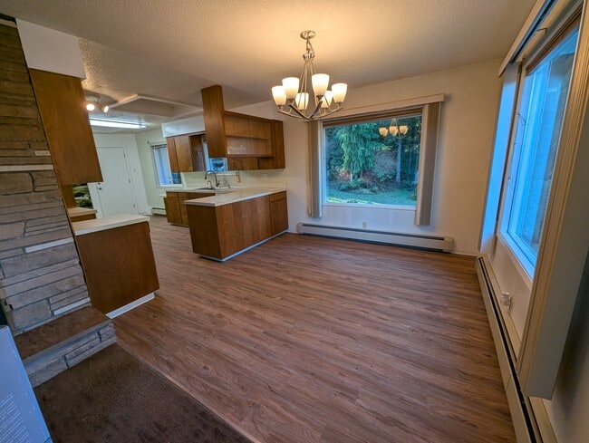 Photo - 2575 Yew Street Rd Unit 2600