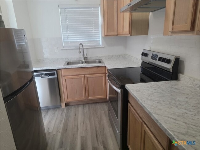Photo - 4206 Lake Rd