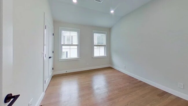 Photo - 153 Foster St Unit 3