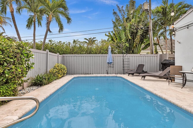 Photo - 746 NE 16th Terrace