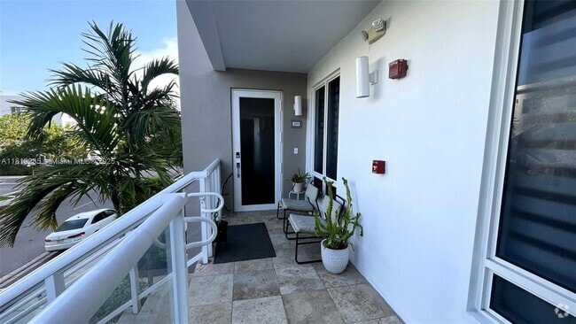 Building Photo - 6415 NW 102nd Path Unit 211 Rental