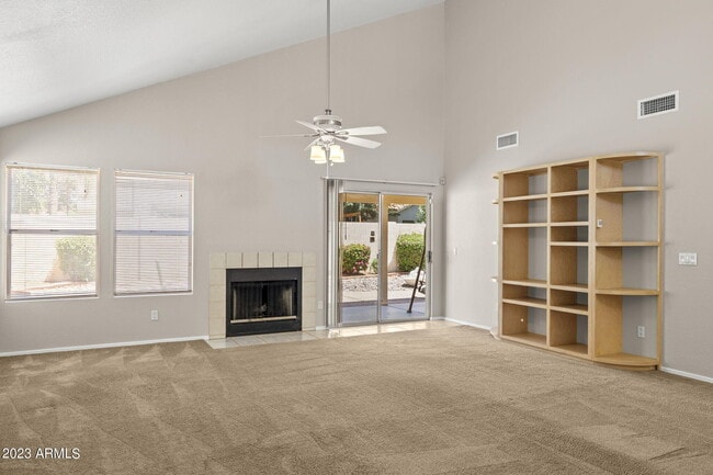 2306 E Gondola Ln