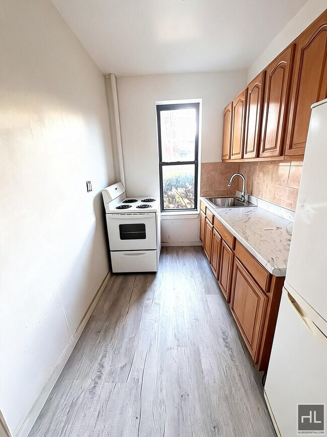 Photo - WEST 10 STREET Unit 2