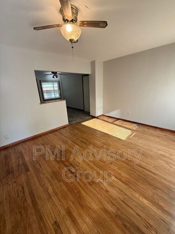 Photo - 2347 SE Pennsylvania Ave