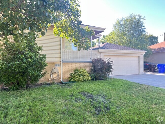 Building Photo - 7349 S 145 E Rental