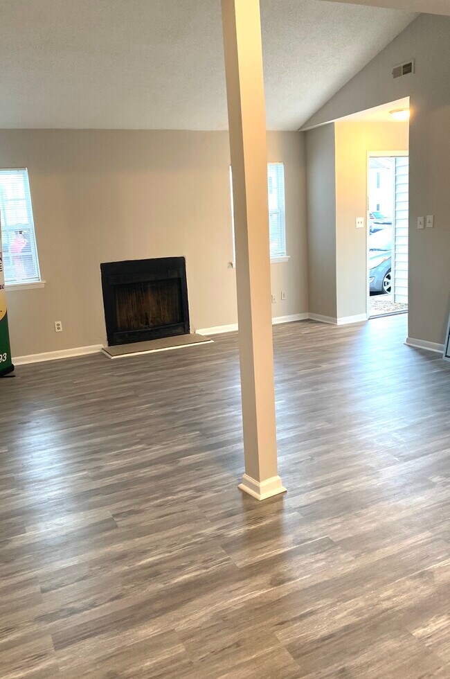 Photo - 178 S Kentucky Ave