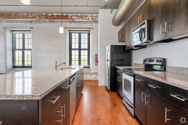 Interior Photo - Eagle & Phenix Rental
