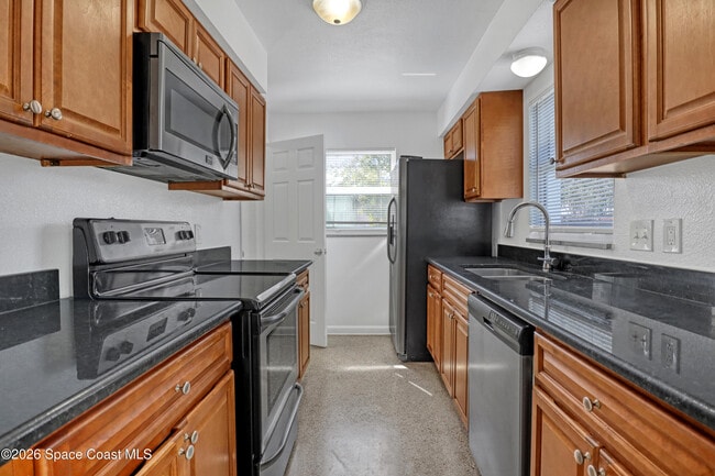 Building Photo - 4430 Barnsdale Dr