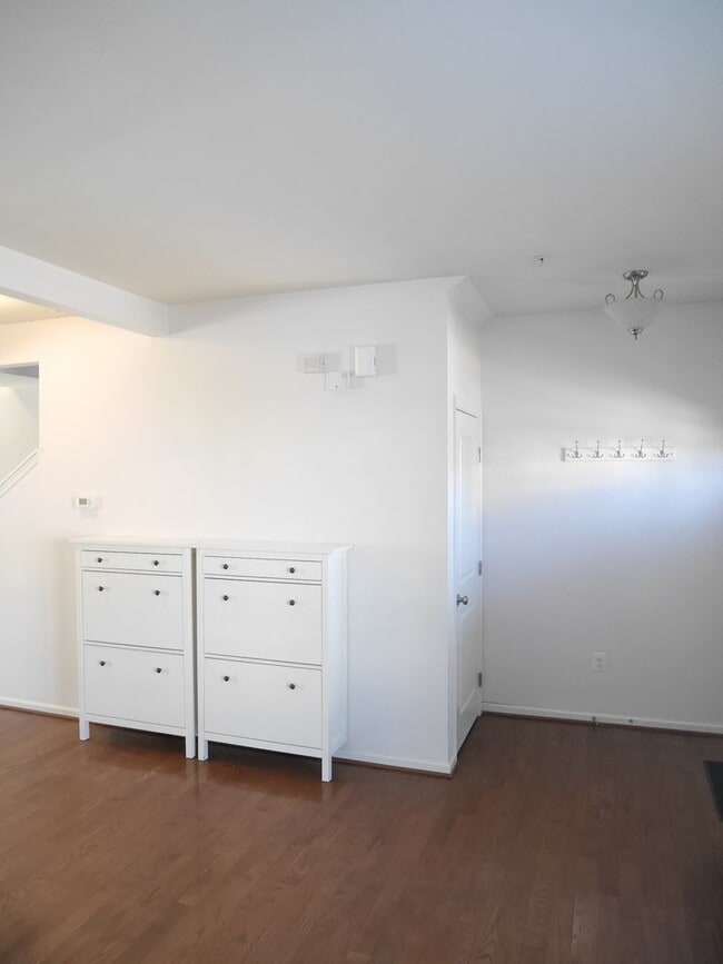 Photo - Stunning 5-Bedroom, 3.5-Bathroom Fully Fur...