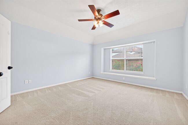 Building Photo - 24822 Diamond Run Ct