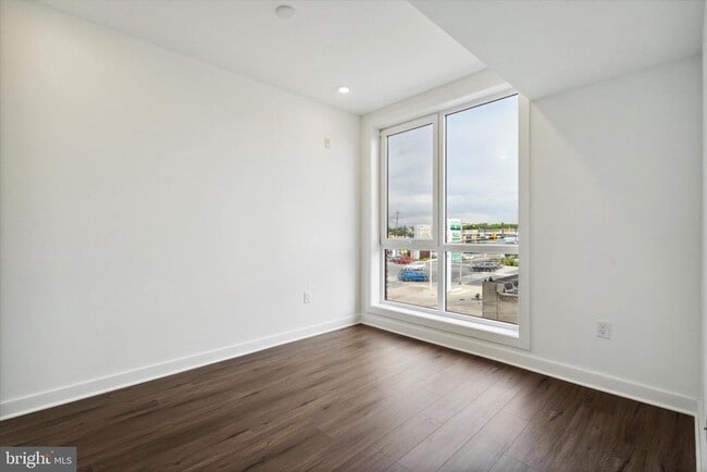 Photo - 2636 E York St Unidad 202