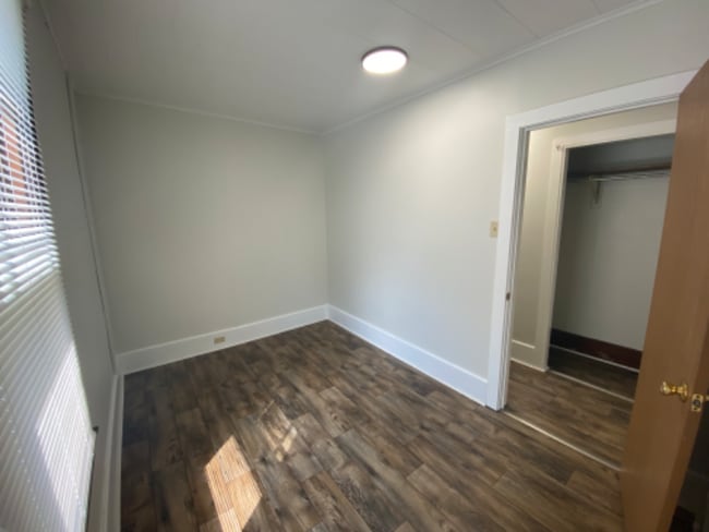 Building Photo - 169 W Gibson St