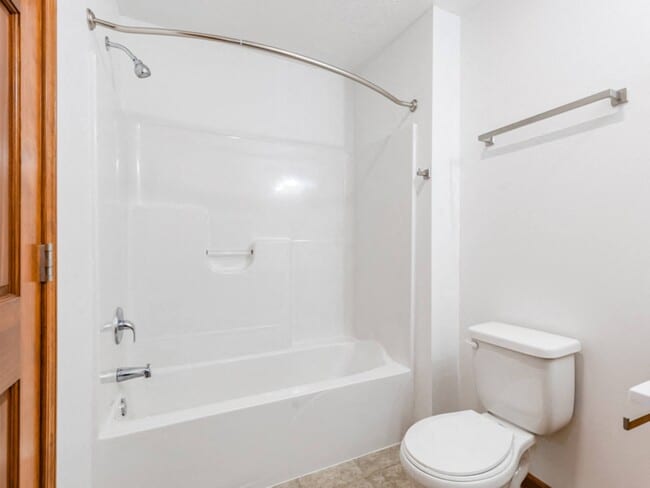 Meadow Creek Apartments