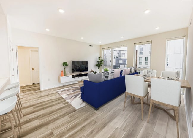 Building Photo - 1667 N 5th St Rental