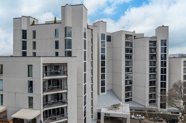 University Square Condominiums