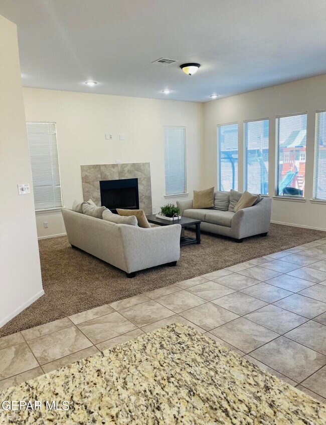 Photo - 12605 Azulejos St