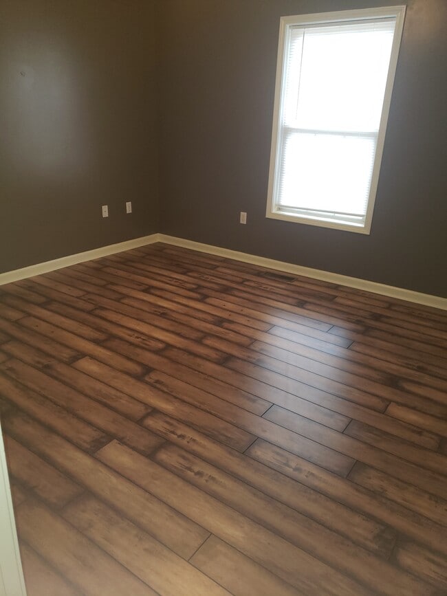 Bedroom 1 - 240 Oakley Dr Unit Duplex for rent