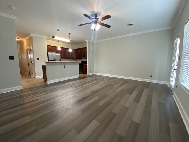 Photo - 4812 Fountain View Way