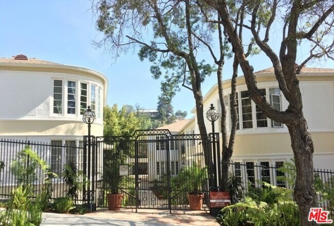 1844 El Cerrito Pl Unidad 2