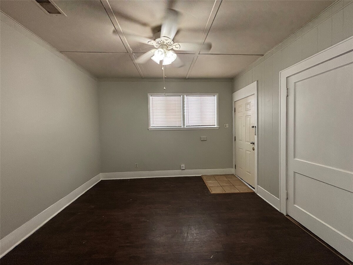 Photo - 2214 Avenue O 1/2 Ave