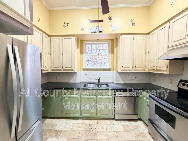 Photo - 4511 Gilbert Ave