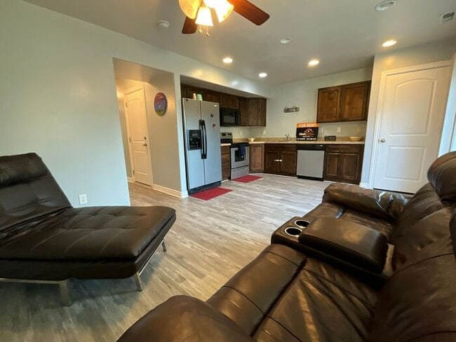 Photo - 3 bedroom 2 1/2 Bath Townhouse- Partially Furnished- Ready this month