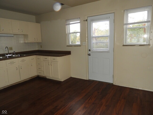 Photo - 6006 Dickson Rd