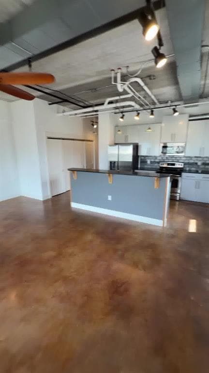 Building Photo - 807 E 14th St Unit 201 Rental