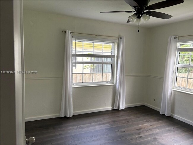 Photo - 1422 Wiley St