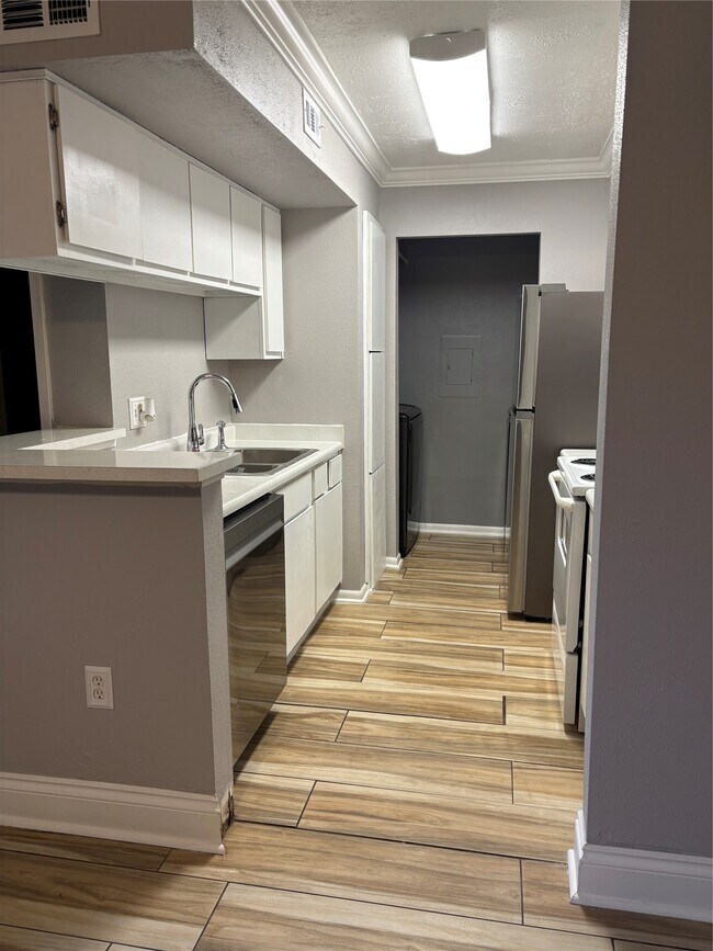 Photo - 260 El Dorado Blvd Unit 607