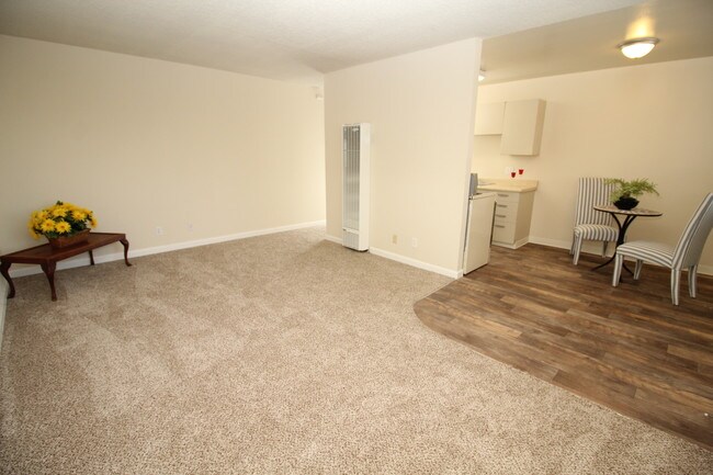 Marin Royal Apartments For Rent In Corte Madera Ca Forrent Photo Marin Royal Apartments